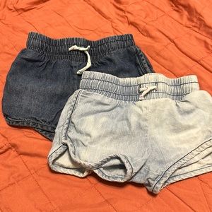Pair of cat & Jack shorts 3t